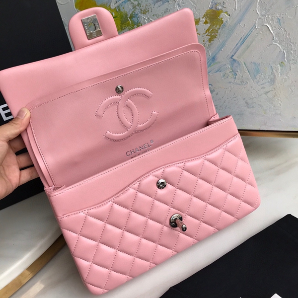 シャネルバッグレプリカ素材ディテール